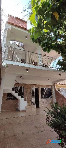 CASA QUINTA LOS JARALES CALLE CERRADA CON APARTAMENTO