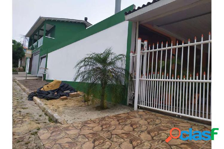 Casa com 8 quartos, 350m², à venda em Viamão, Cocão