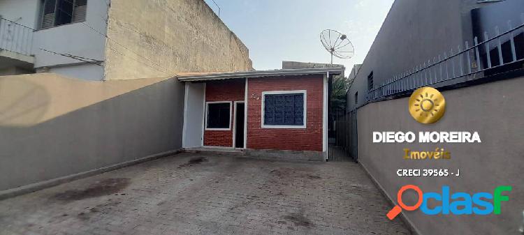Casa para locação com 2 dormitórios em Atibaia