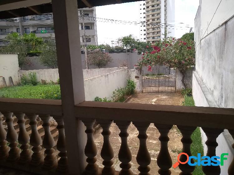 Casa residencial/comercial, próximo Av. N. Sra de Fátima.