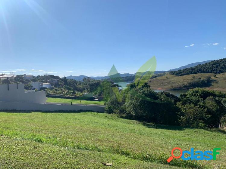 Excelente Terreno à Venda Condomínio Fechado em Piracaia -