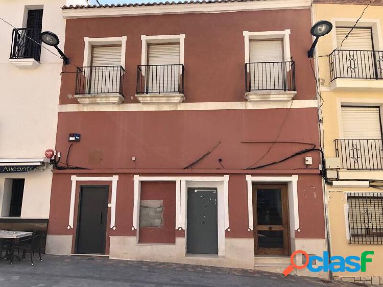 Local Comercial en Venta en Busot, Alicante