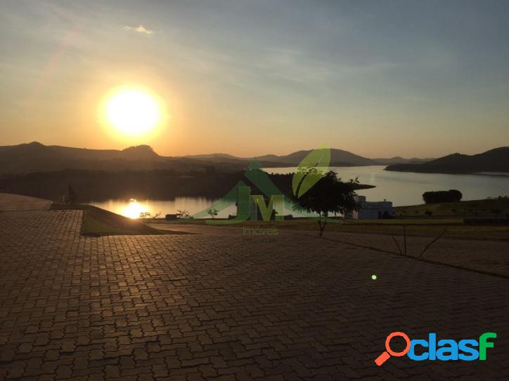 Lotes na Beira da Represa em Condomínio em Piracaia