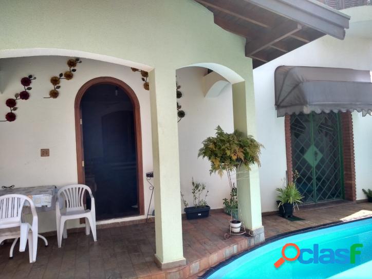 SOBRADO COM 3 PISOS, JD. PANORAMA, 359,67 m² DE