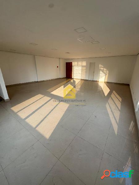 Sala Comercial à Locação com 98 m² - Vila Bastos - Santo