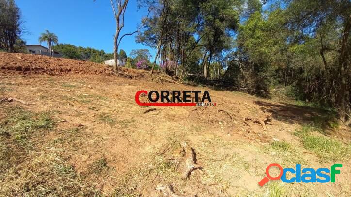 TERRENO DE 504m² EM LOTEAMENTO FECHADO DE IBIÚNA.