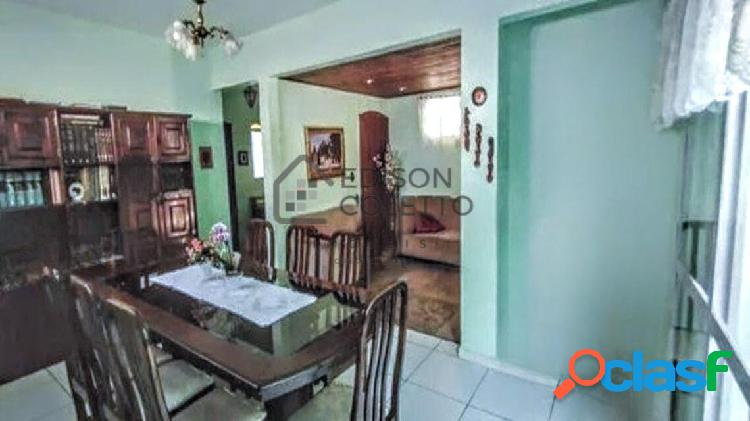 **VALOR ABAIXO DO MERCADO!!Casa com edícula à venda, em