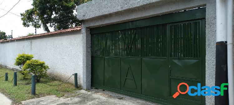 Vendo Espaciosa y Cómoda Casa en Naguanagua Vía La Entrada