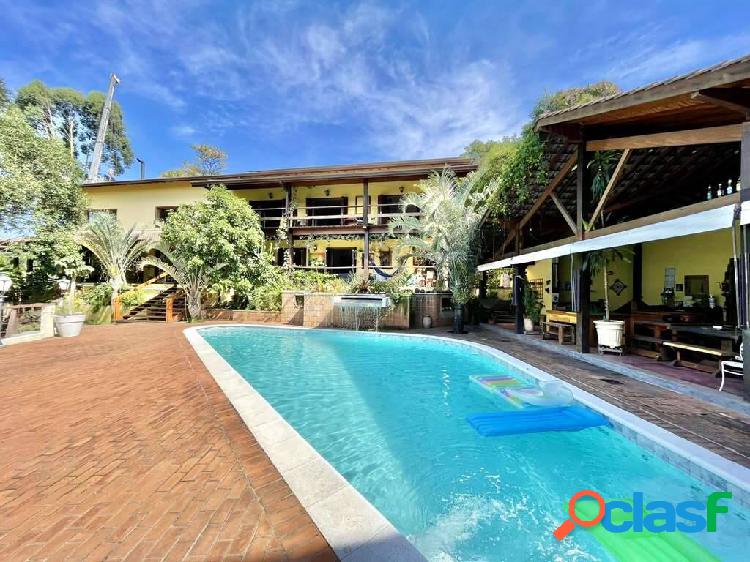 7 dorms / 5 suítes, piscina, festas, gourmet! AT: 1.923m²