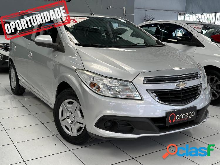 CHEVROLET ONIX HATCH LS 1.0 8V FLEXPOWER 5P MEC. PRATA 2013