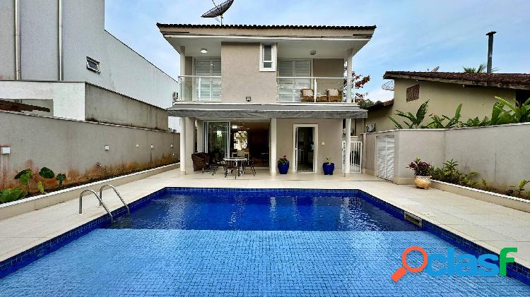 Casa com 5 dormitórios à venda, 257 m² por R$