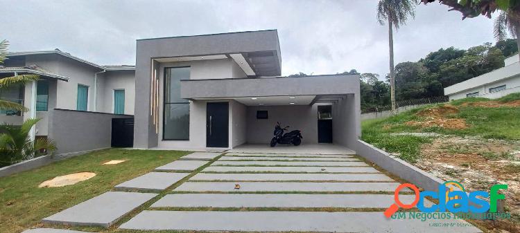 Casa nova, térrea com 3 suítes, estilo moderno com piscina