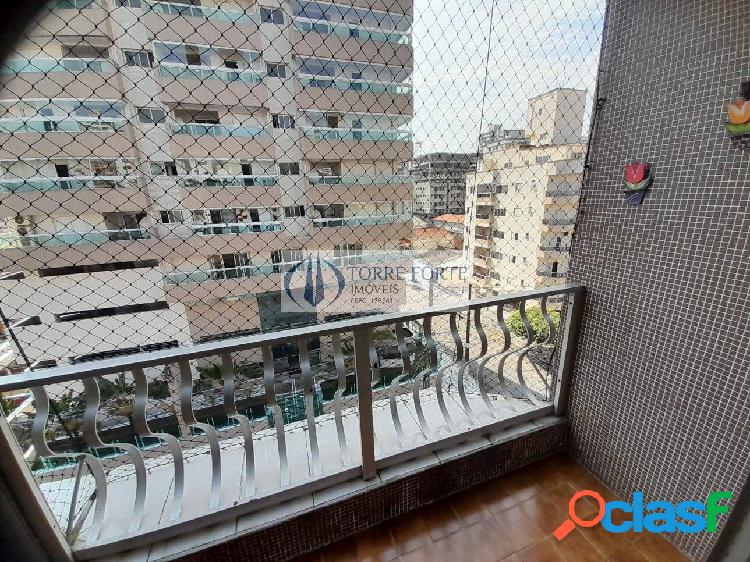 Lindo apartamento espaçoso 2 dormitórios a 200 metros da