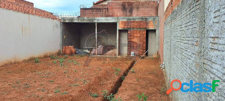 Lote à Venda no Bairro Raul Lourenço