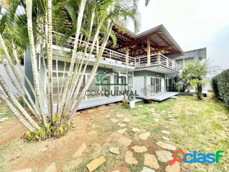 OPORTUNIDADE! Linda, 4 suítes, condo c/ lazer!