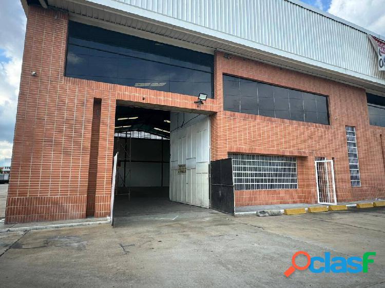 Se alquila Galpón 570m2 en San Diego. Zona Ind. Castillito.