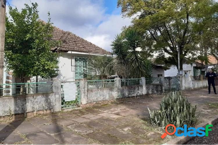 Terreno, 915m², à venda em Porto Alegre, Partenon