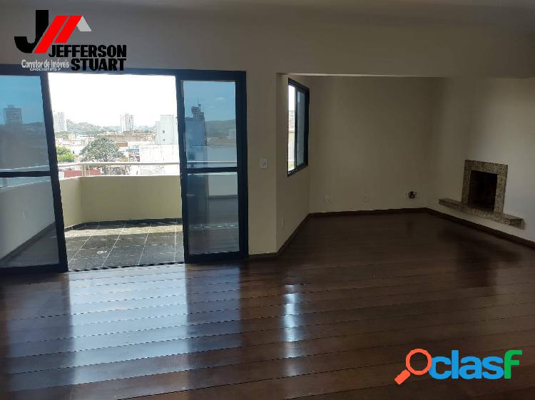 Vende-se Apartamento 4 dormitórios no centro de