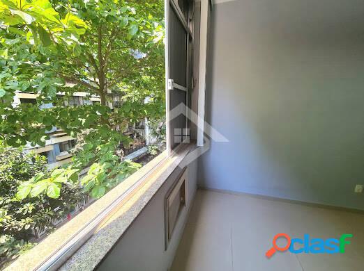 Apartamento Amplo em Copacabana - Ótima Localização,
