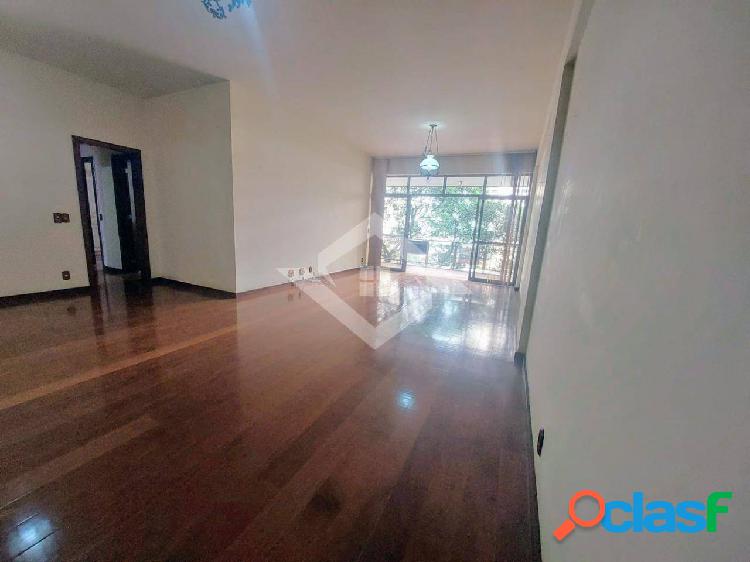 Apartamento em Copacabana - 3 Quartos, 1 Suíte e 2 Vagas de