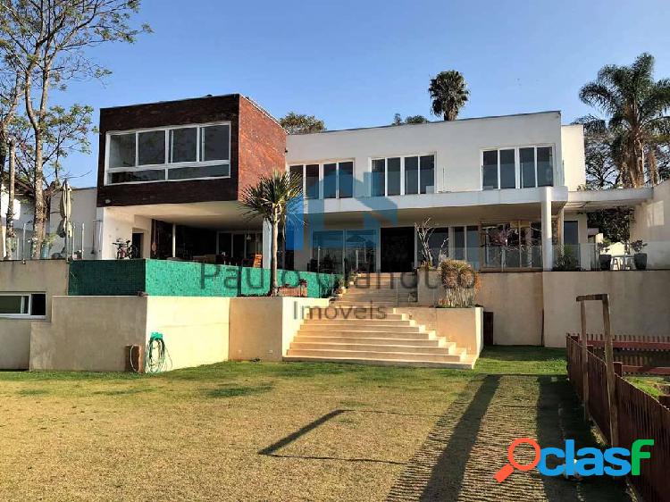 Casa de Alto Padrão para Locação em Condomínio Granja