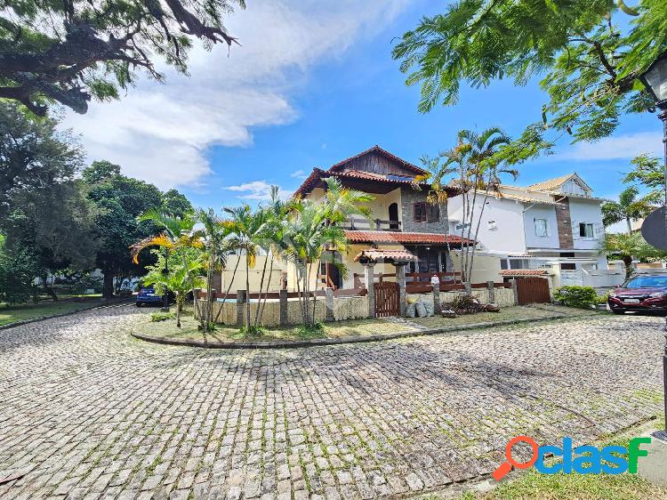 Casa em Condomínio Fechado na Barra da Tijuca: 4 Quartos,