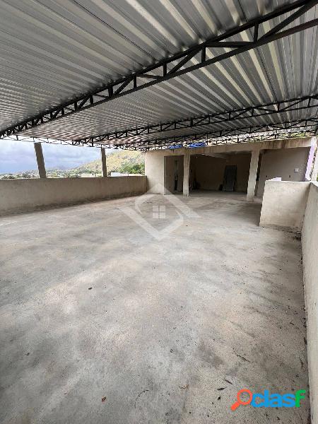 Casa para locação de 2 quartos, sendo um com suíte em