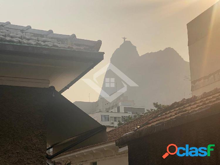 oportunidade: Casa à venda em Botafogo-RJ, com 3 quartos