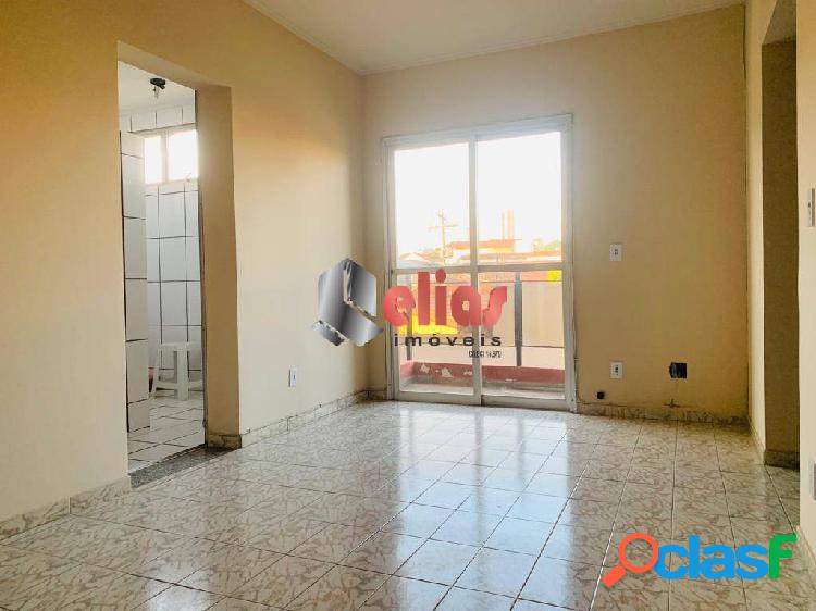 Apartamento 2 quartos para locação no Ed. Guarapari