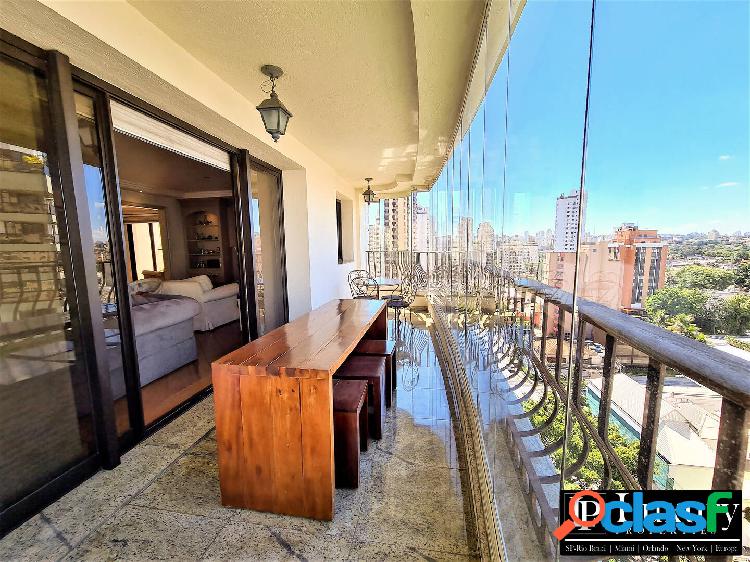 Apartamento à Venda no Campo Belo com 265m² - 4 suítes -