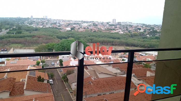 Apartamento com 2 quartos, 62m² com 1 banheiro à venda por