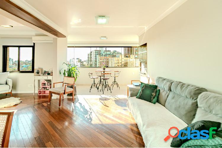 Apartamento com 3 quartos, 96m², à venda em Porto Alegre,