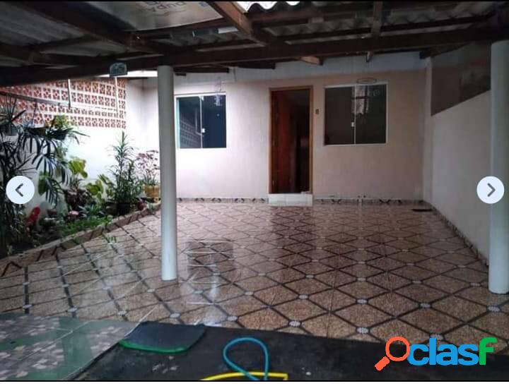 CASA À VENDA EM QUATRO BARRAS - PR