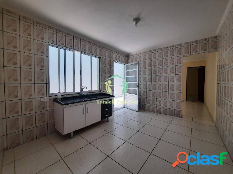 Casa para alugar com 50m², 2 quartos e 1 vaga (Parque