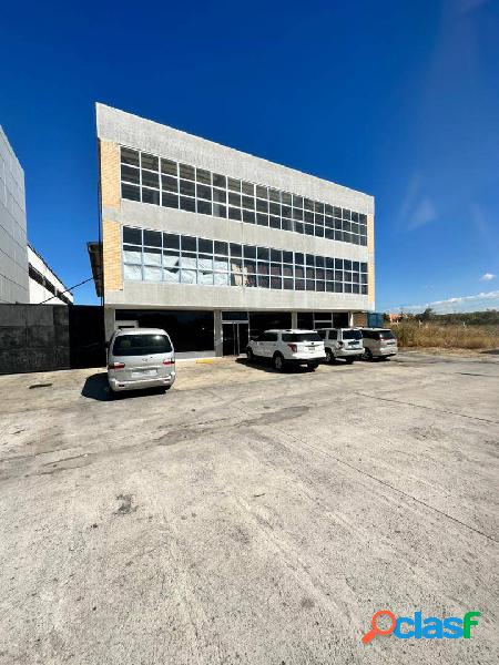 GALPON CON EDIFICIO INDUSTRIAL EN VENTA EN ZONA INDUSTRIAL