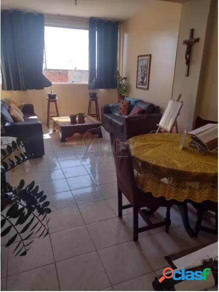 Oportunidade Única - Vendo Apartamento de 3 Quartos