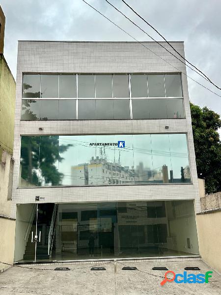 Prédio Comercial p/VENDA - 300m², 4 Vagas, 6 banheiros,