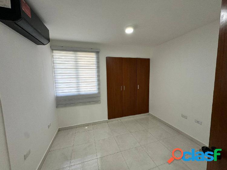 Se Vende Apartamento 96m2 edif. Monticello Urb. El Bosque