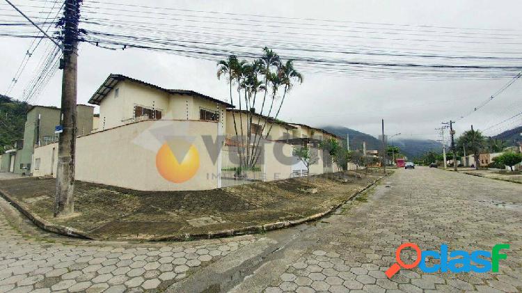 Sobrado em condomínio com 3 quartos, 68m², à venda em
