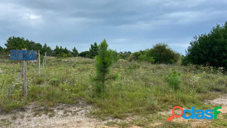 Terreno, 300m², à venda em Torres, Centro